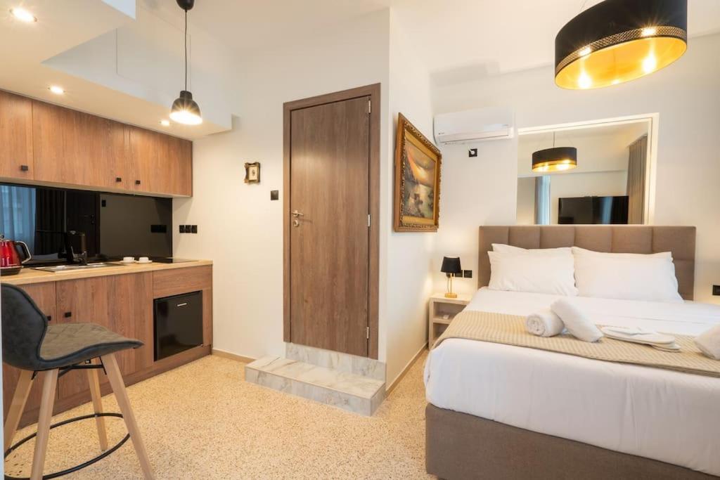 Dema Luxury Suites - Perikleous E6 Atena Exterior foto
